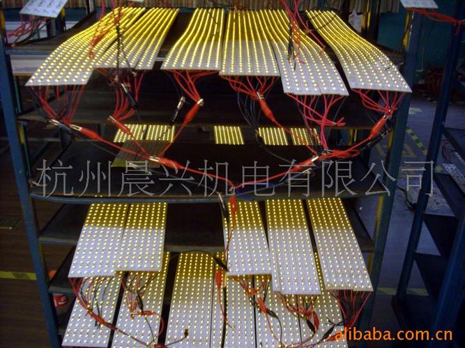 产品与商贸 驱动现代商业成功的双引擎